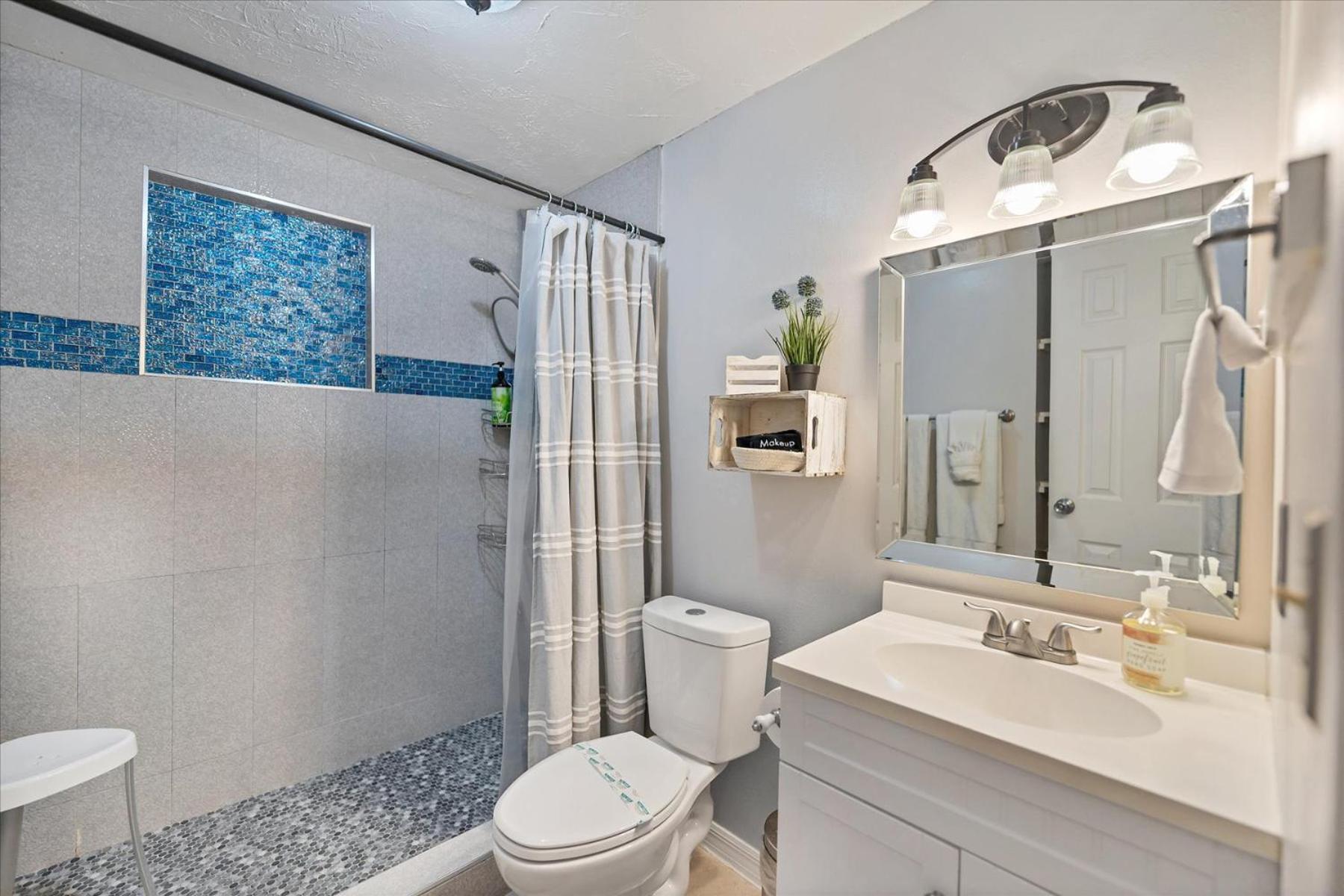 Beach Cottage With Heated Pool Just Off Siesta Key Sarasota Bagian luar foto