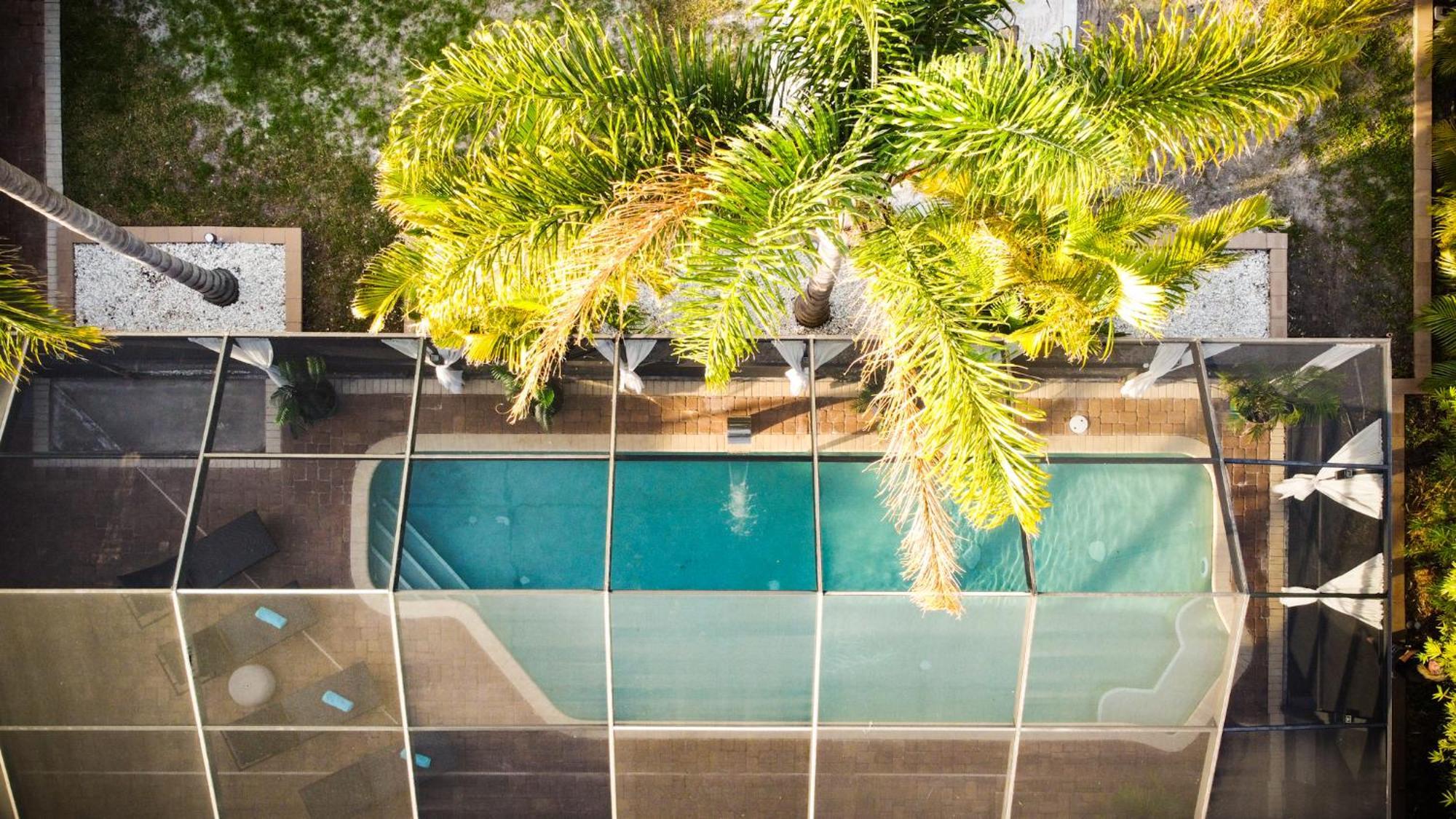 Beach Cottage With Heated Pool Just Off Siesta Key Sarasota Bagian luar foto