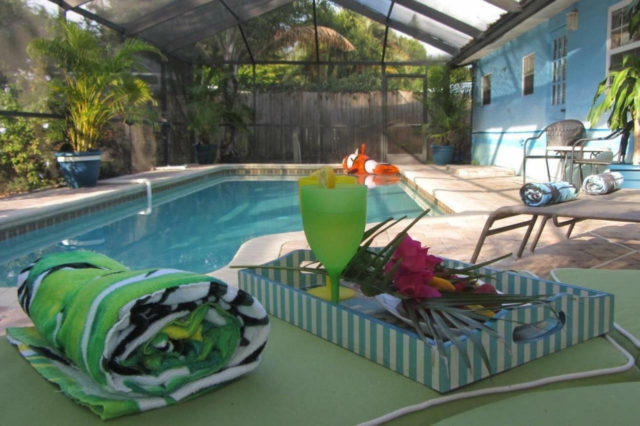Beach Cottage With Heated Pool Just Off Siesta Key Sarasota Bagian luar foto